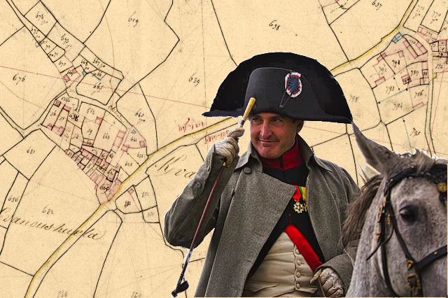 Sacré Napo napoléon sur fond de cadastre